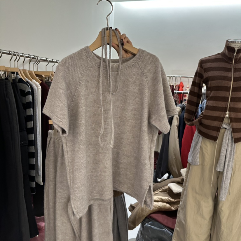 BAGUETTE-P韓國代購㊣女士新款人氣時尚25秋冬推薦T恤含腰繩BAGUETTE-PT恤圖色2