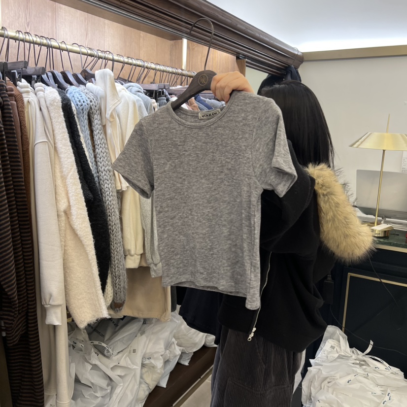 VIRKIN韓國代購㊣女裝新款25秋冬職業休閑人氣推薦時尚熱賣T恤VIRKINT恤圖色3