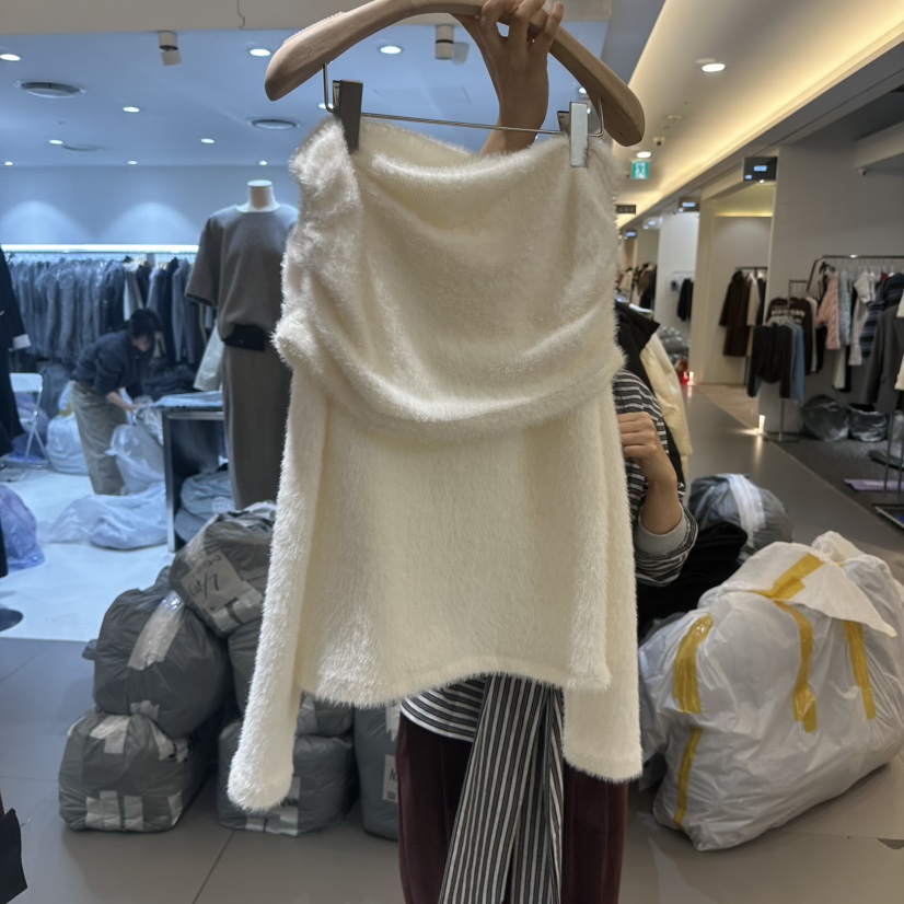 RENDER東大門㊣代購女士新品25秋冬針織衫不含項鏈安哥拉露肩RENDER針織衫