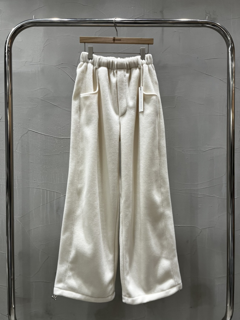 INSSENSE-A東大門㊣代購女裝新款熱賣休閑人氣25秋冬休閑褲抓絨INSSENSE-A休閑褲圖色1