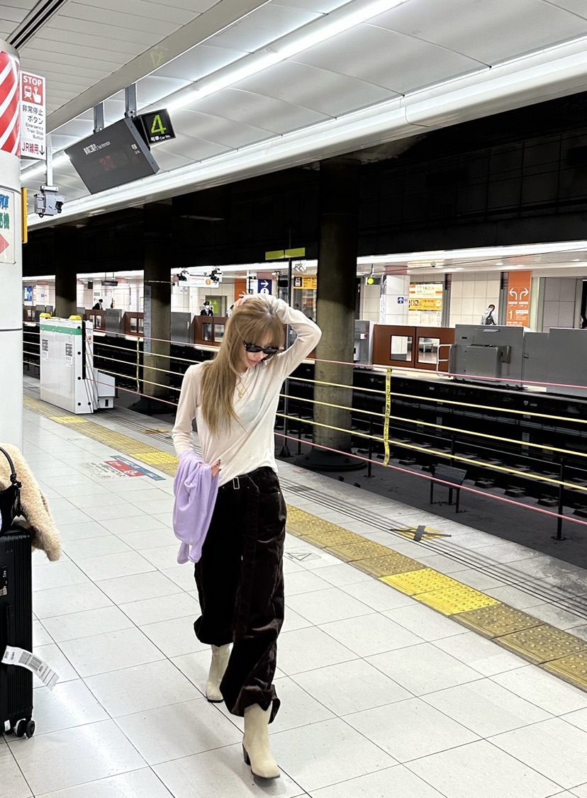 ZEROZERO韓國直郵㊣女裝新款熱賣人氣時尚休閑褲天鵝絨含腰帶ZEROZERO休閑褲