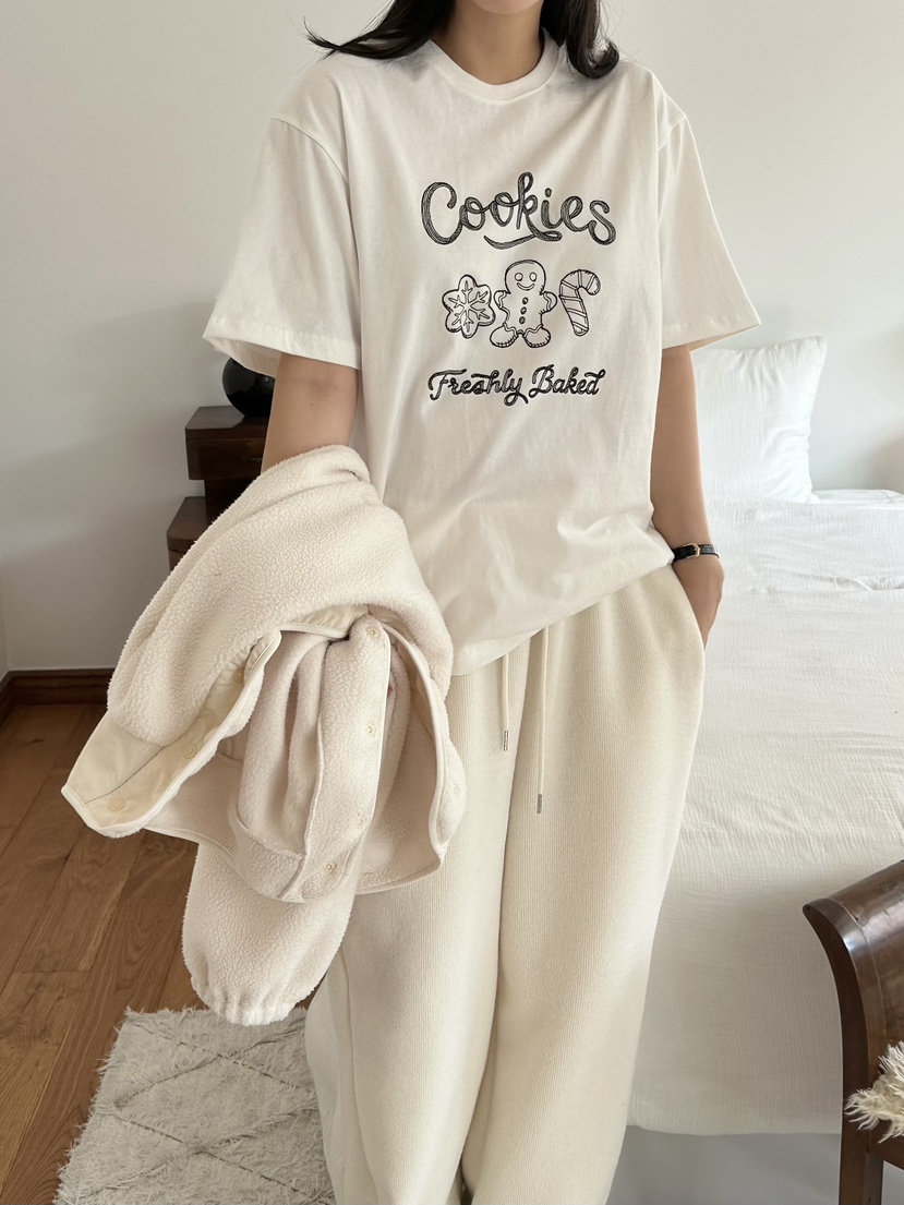 LE VASE東大門㊣實拍女裝新款熱賣時尚職業25秋冬推薦人氣T恤LE VASET恤圖色2