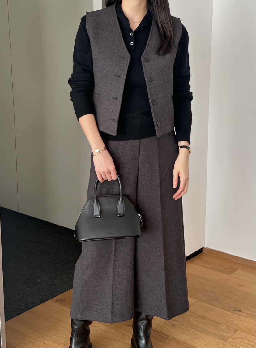 LE VASE韓國直郵㊣女裝新款推薦休閑熱賣25秋冬馬甲不含內搭LE VASE馬甲圖色1