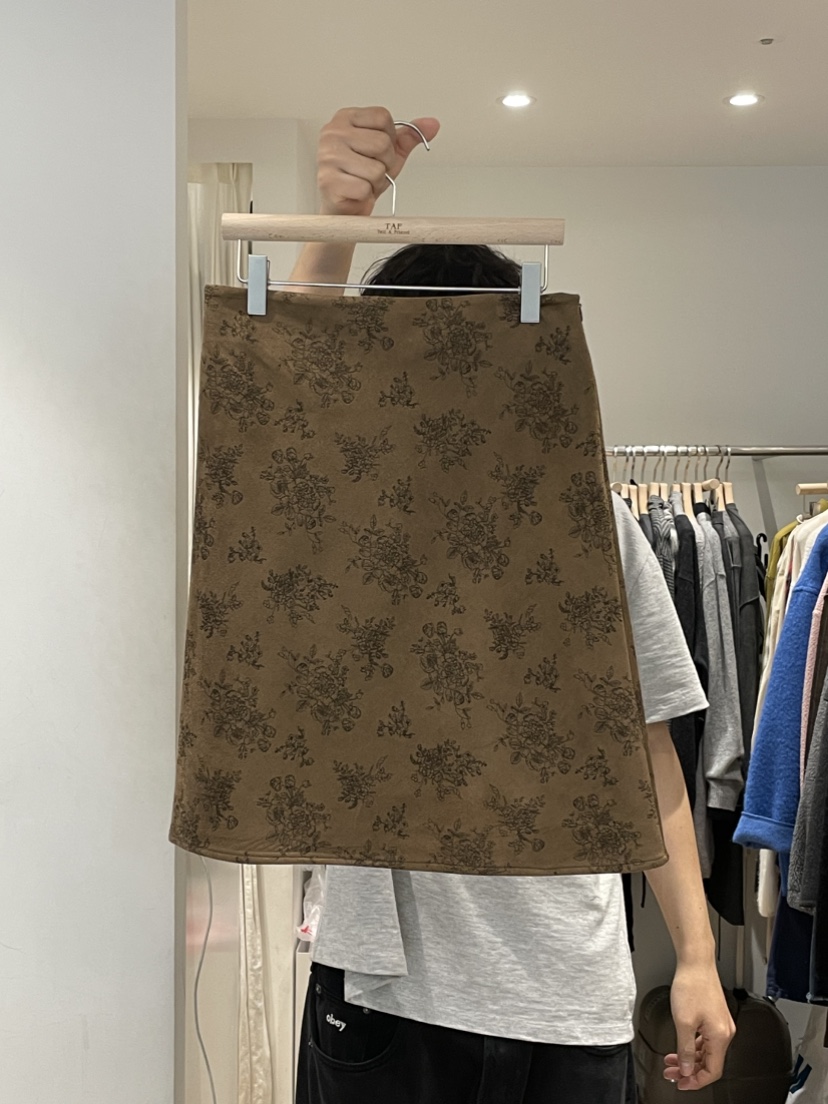 TAF東大門㊣實拍女士新款休閑25秋冬人氣時尚推薦半身裙中短裙TAF半身裙/中短裙圖色1