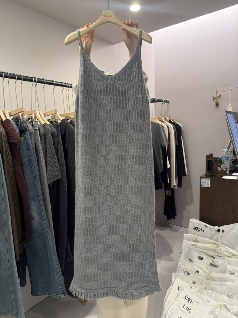 LEGACY韓國代購㊣女士新品推薦職業熱賣人氣休閑連衣裙羊駝LEGACY連衣裙圖色1