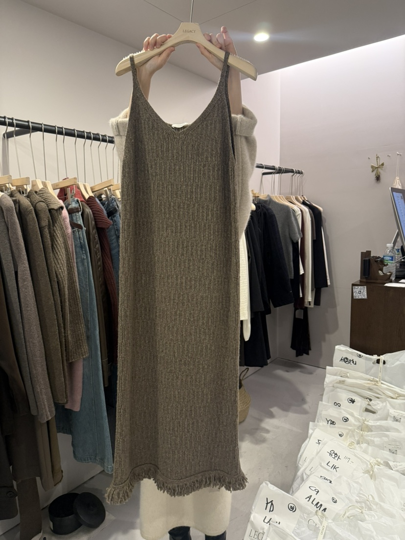 LEGACY韓國代購㊣女士新品推薦職業熱賣人氣休閑連衣裙羊駝LEGACY連衣裙圖色2