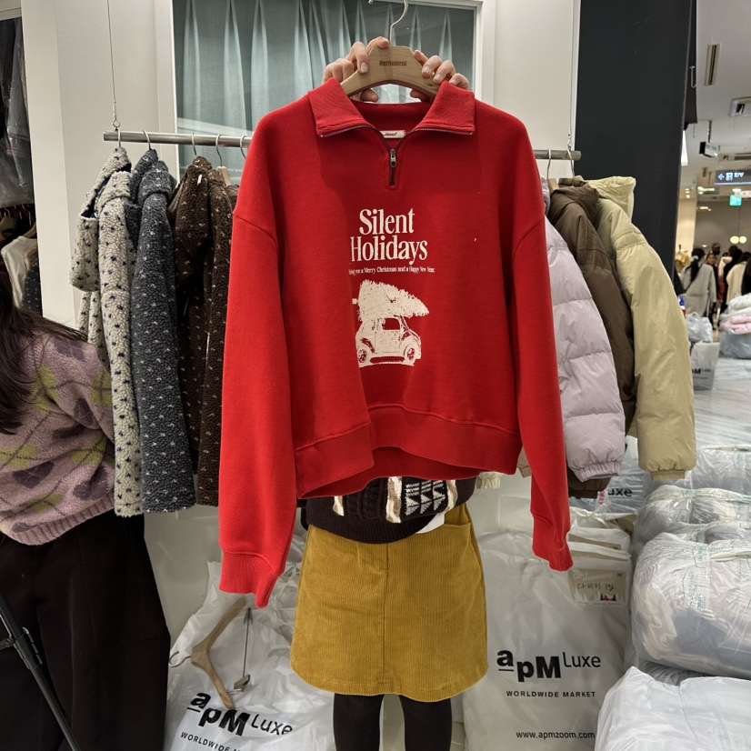 OURMOMENT東大門㊣代購女裝新款熱賣職業人氣時尚衛衣加絨拉鏈OURMOMENT衛衣圖色2