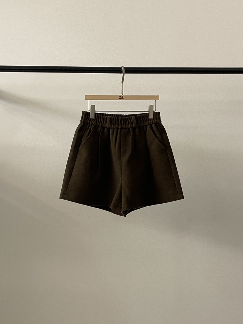 2DA/DARIMI-P東大門㊣直郵女士新款人氣熱賣25秋冬時尚短褲2DA/DARIMI-P短褲圖色2棕色