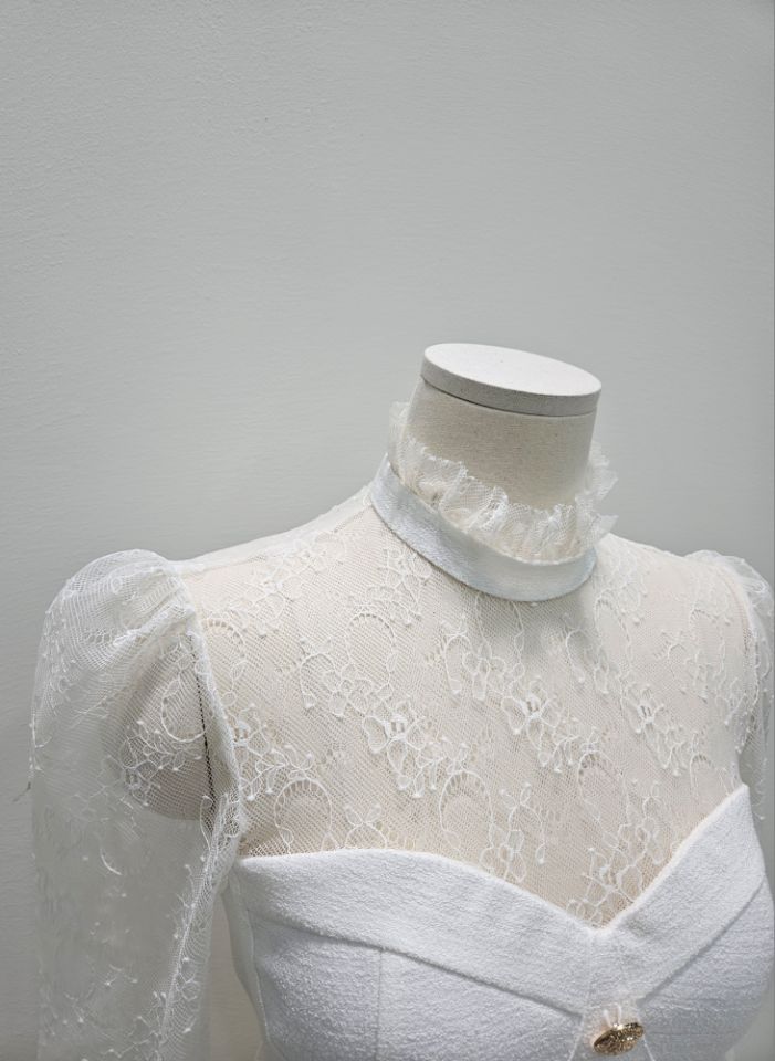 HIGH HEELS韓國直郵㊣女裝新品時尚熱賣25秋冬推薦襯衫蕾絲衫HIGH HEELS襯衫/蕾絲衫