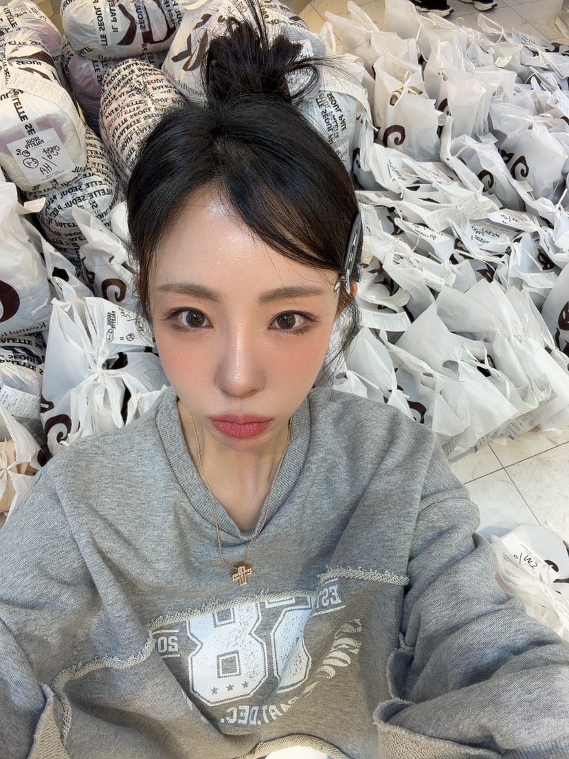 PALETTE-Q東大門㊣實拍女士新款25秋冬時尚推薦休閑熱賣衛衣PALETTE衛衣