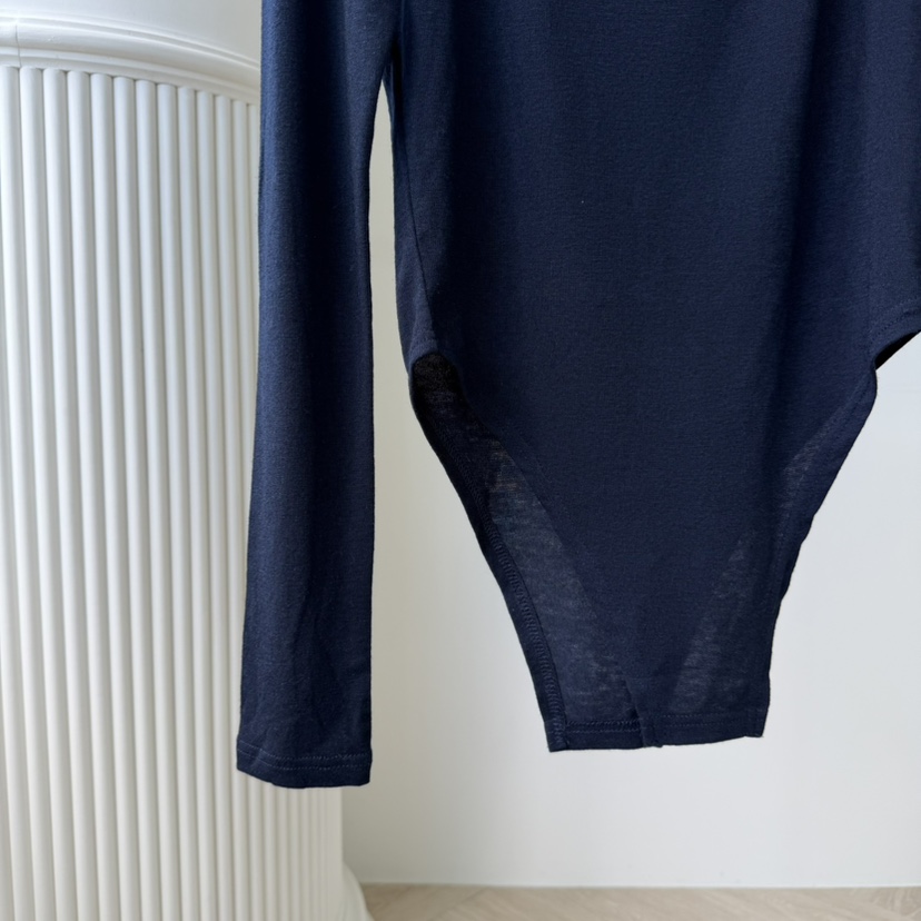 PALETTE-Q韓國直郵㊣女士新款人氣時尚職業熱賣推薦長袖T恤PALETTE長袖T恤