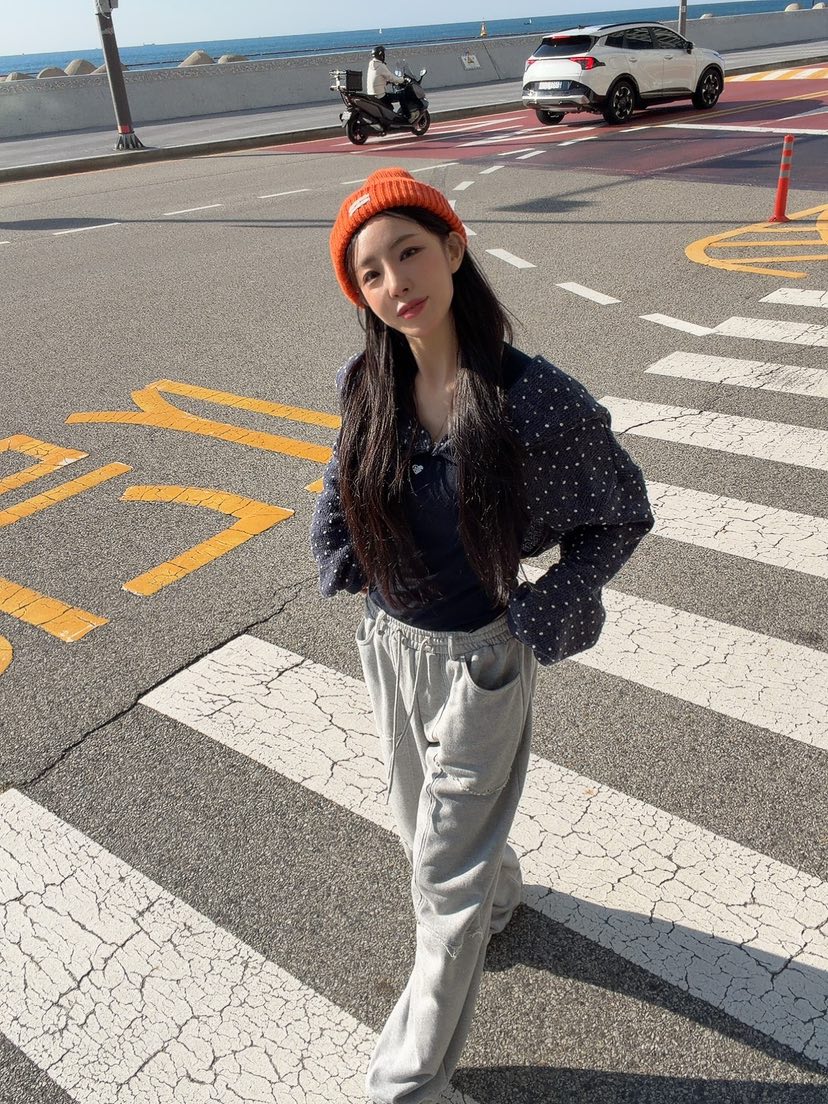 PALETTE-Q韓國直郵㊣女士新款人氣時尚職業熱賣推薦長袖T恤PALETTE長袖T恤