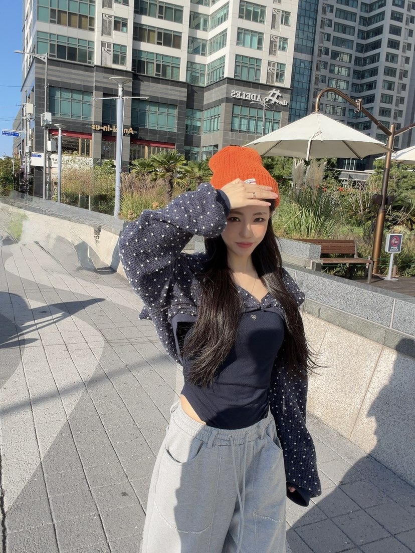 PALETTE-Q韓國直郵㊣女士新款人氣時尚職業熱賣推薦長袖T恤PALETTE長袖T恤