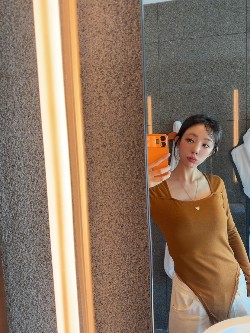 PALETTE-Q韓國直郵㊣女士新款人氣時尚職業熱賣推薦長袖T恤PALETTE長袖T恤