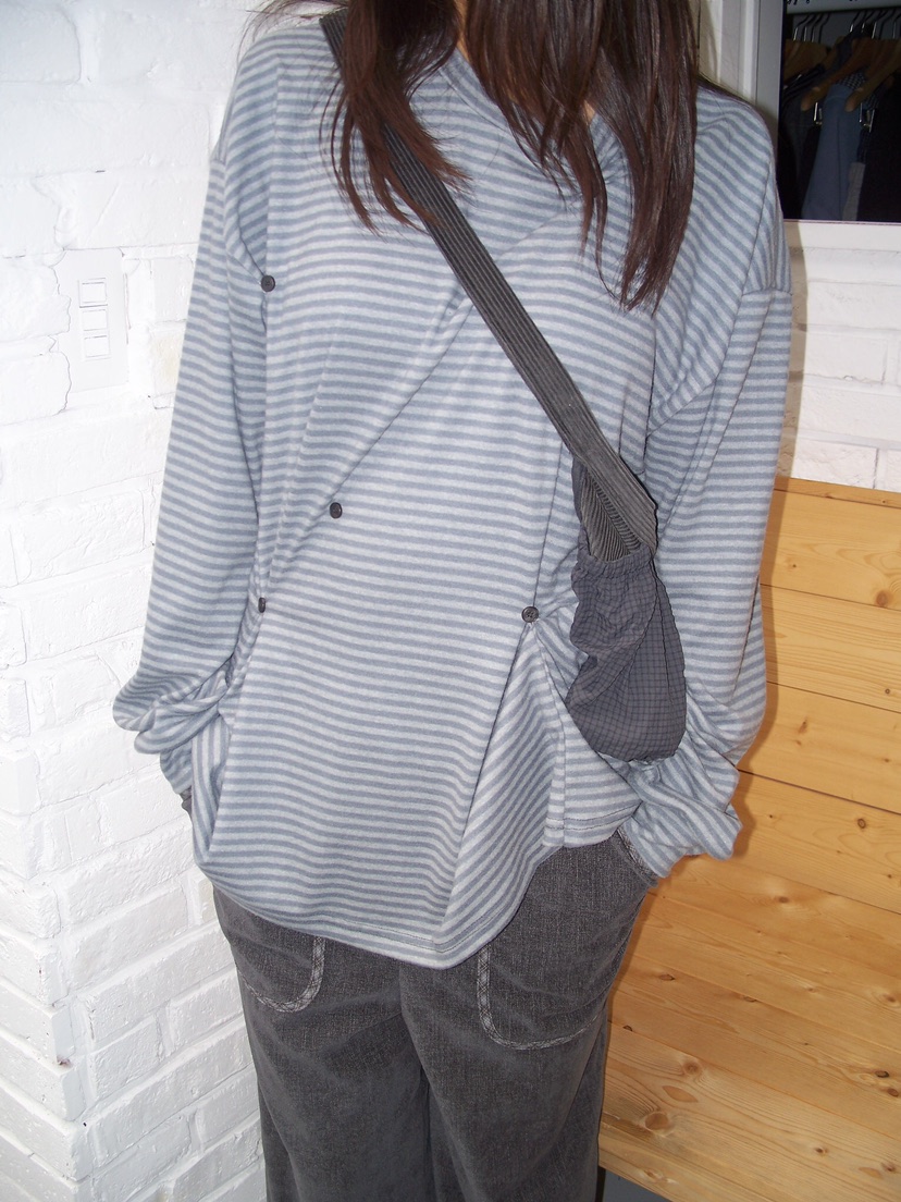 FLASH東大門㊣代購女裝新品熱賣25秋冬人氣職業長袖T恤紐扣FLASH長袖T恤