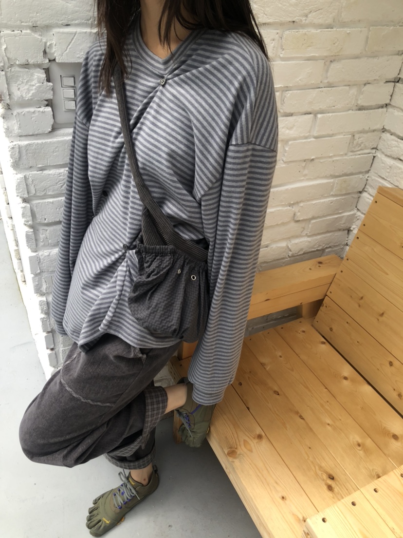 FLASH東大門㊣代購女裝新品熱賣25秋冬人氣職業長袖T恤紐扣FLASH長袖T恤