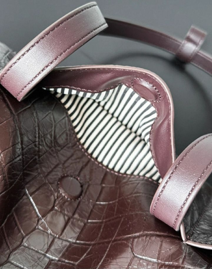 TROUVAILLE東大門㊣實拍女裝新品25秋冬時尚單肩斜跨包牛皮TROUVAILLE單肩/斜跨包