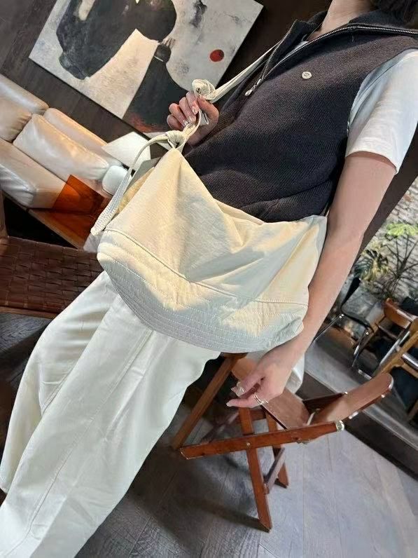 TROUVAILLE韓國代購㊣女士新品熱賣人氣推薦職業單肩斜跨包TROUVAILLE單肩/斜跨包