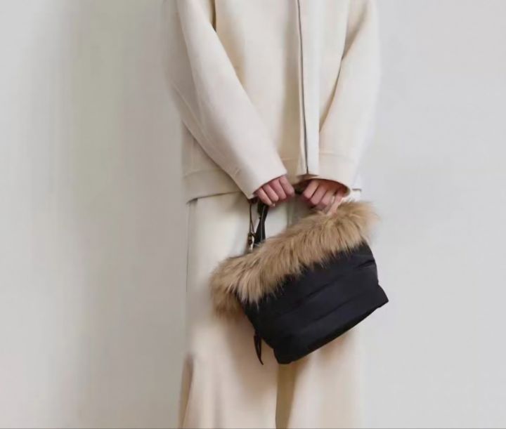 TROUVAILLE東大門㊣代購女士新品休閑職業手拿包腋下包毛絨TROUVAILLE手拿包/腋下包