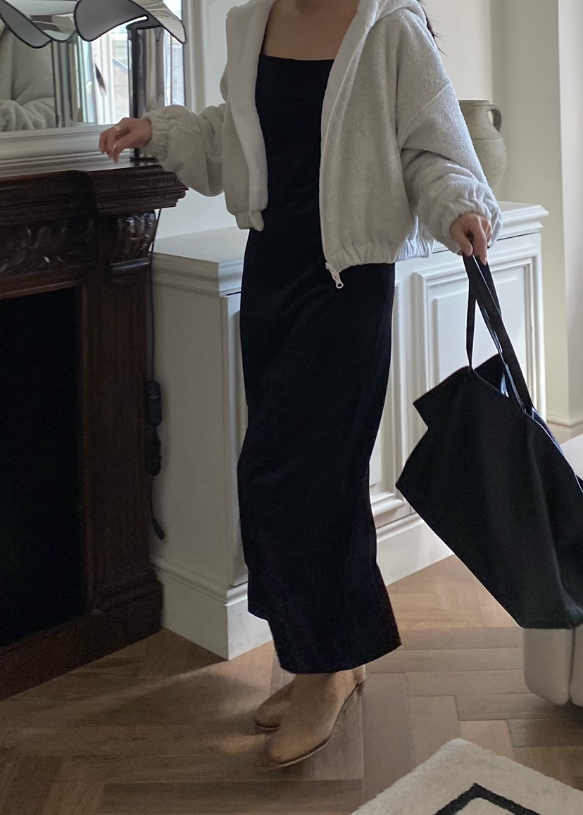 OUPPT東大門㊣實拍女裝新款推薦25秋冬時尚連衣裙天鵝絨開衩OUPPT連衣裙