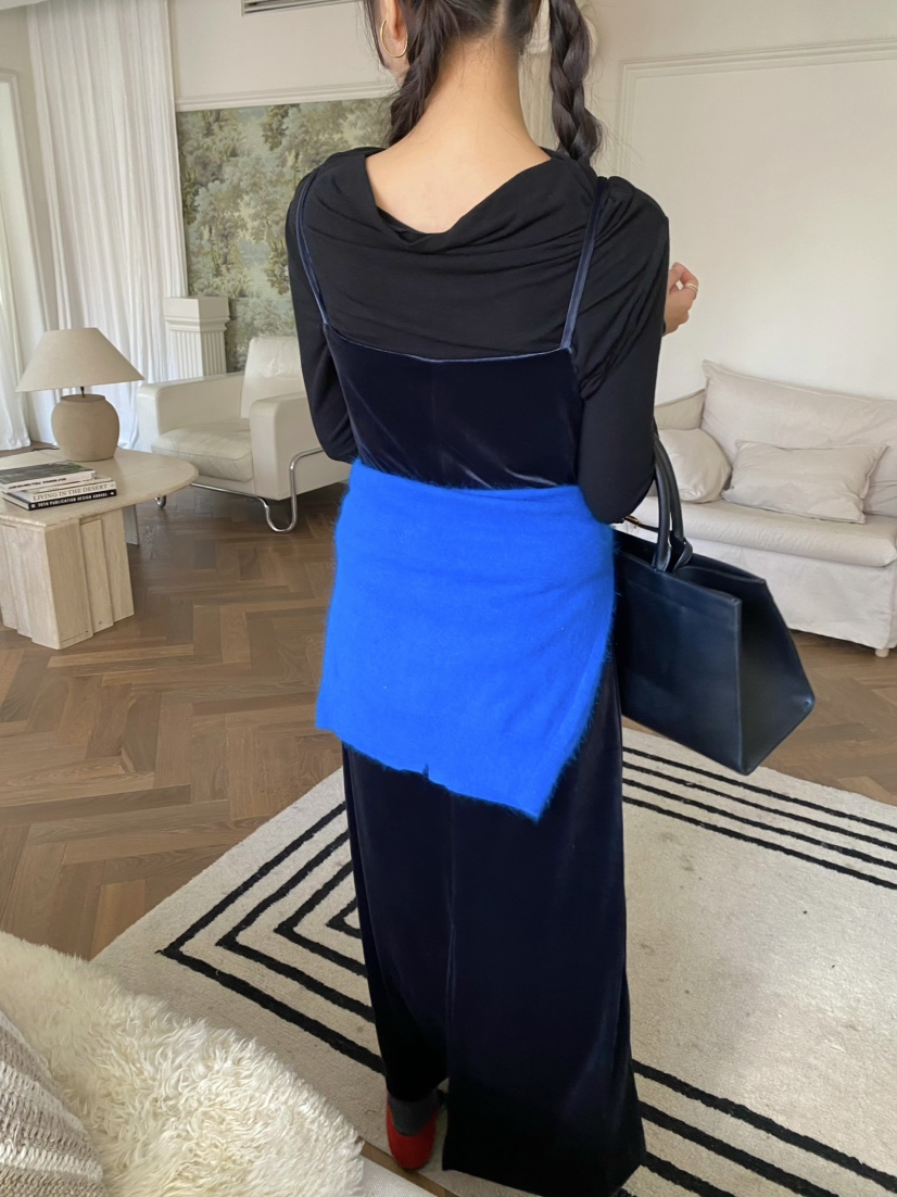 OUPPT東大門㊣實拍女裝新款推薦25秋冬時尚連衣裙天鵝絨開衩OUPPT連衣裙