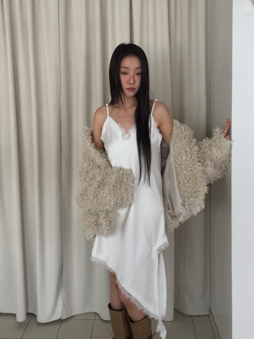 LOVE MOMENT東大門㊣實拍女士新品推薦休閑連衣裙不對稱蕾絲LOVE MOMENT連衣裙