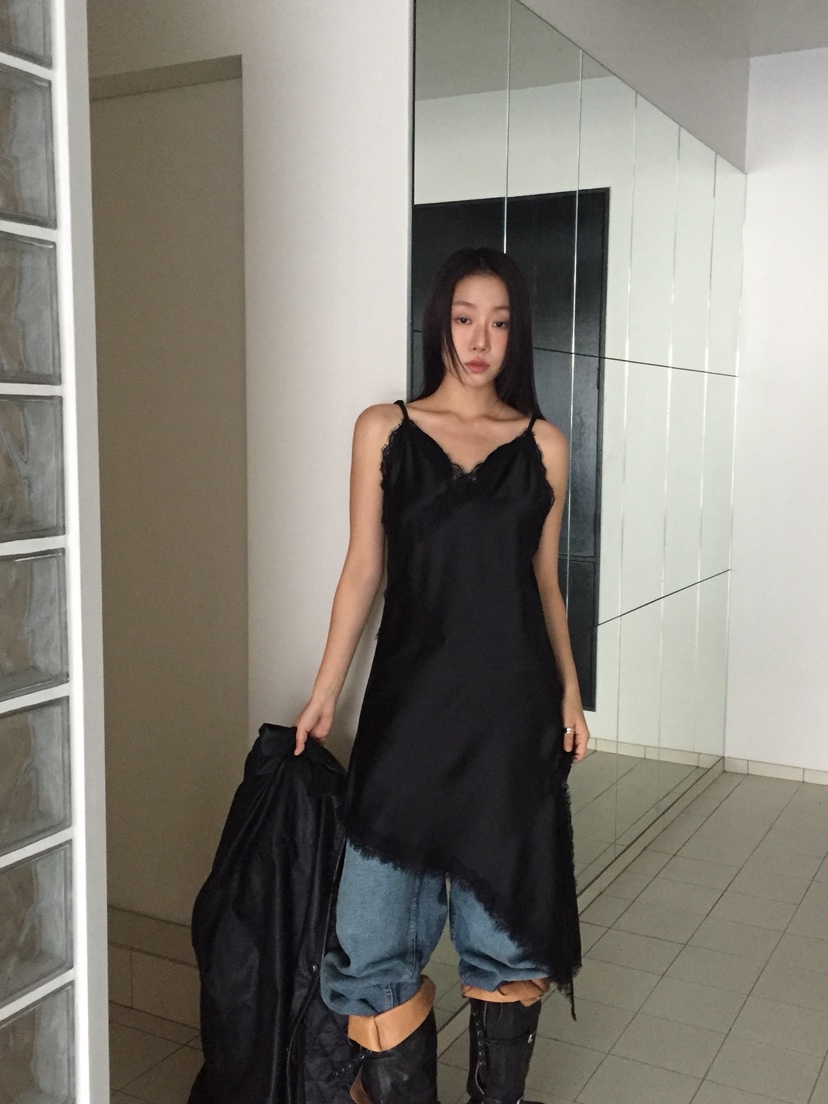 LOVE MOMENT東大門㊣實拍女士新品推薦休閑連衣裙不對稱蕾絲LOVE MOMENT連衣裙