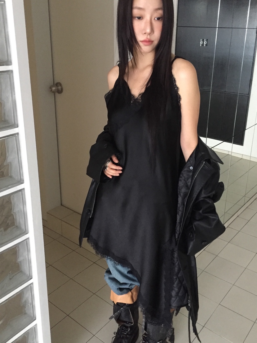 LOVE MOMENT東大門㊣實拍女士新品推薦休閑連衣裙不對稱蕾絲LOVE MOMENT連衣裙