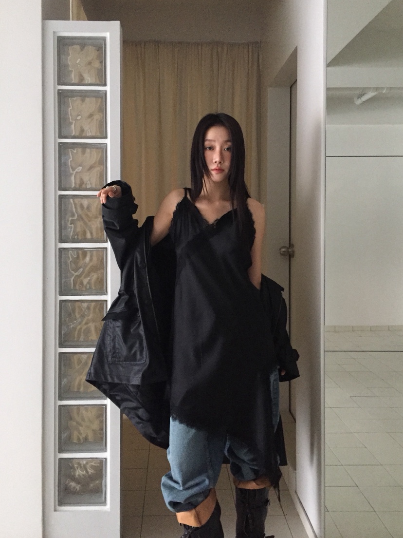 LOVE MOMENT東大門㊣實拍女士新品推薦休閑連衣裙不對稱蕾絲LOVE MOMENT連衣裙