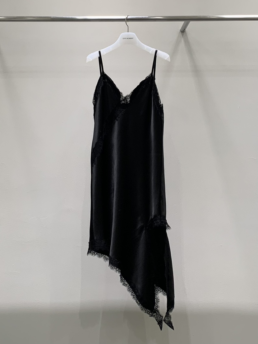 LOVE MOMENT東大門㊣實拍女士新品推薦休閑連衣裙不對稱蕾絲LOVE MOMENT連衣裙圖色2