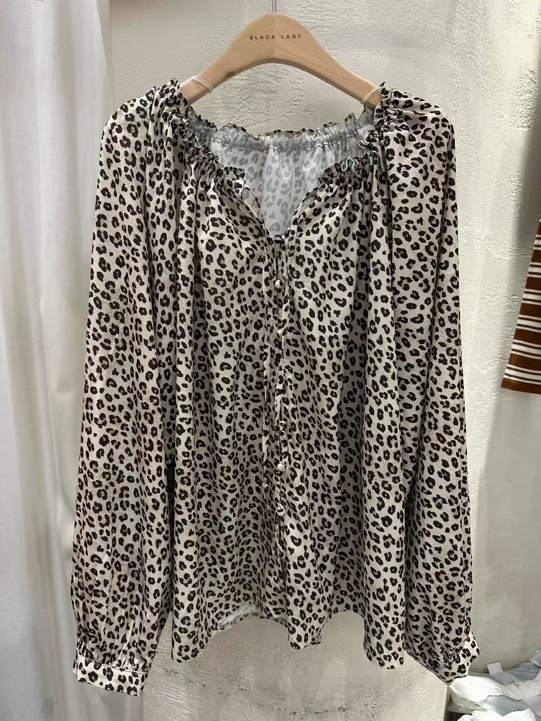 BLACK LADY韓國代購㊣女裝新款職業熱賣25秋冬推薦襯衫蕾絲衫BLACK LADY襯衫/蕾絲衫圖色1