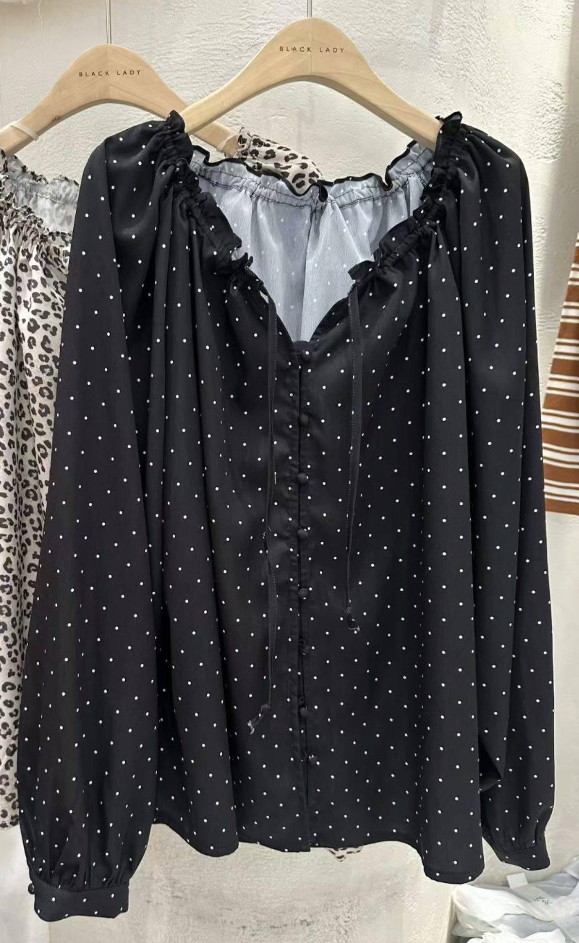 BLACK LADY韓國代購㊣女裝新款職業熱賣25秋冬推薦襯衫蕾絲衫BLACK LADY襯衫/蕾絲衫圖色2
