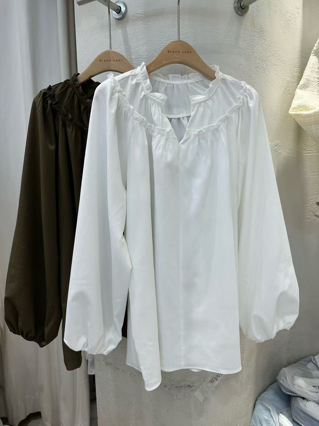 BLACK LADY韓國代購㊣女士新品25秋冬時尚推薦職業襯衫蕾絲衫BLACK LADY襯衫/蕾絲衫