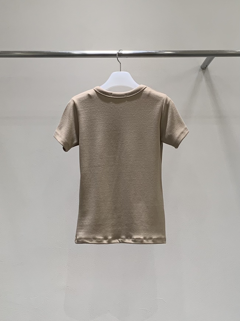 LOVE MOMENT東大門㊣代購女裝新品推薦休閑熱賣人氣25秋冬T恤LOVE MOMENTT恤