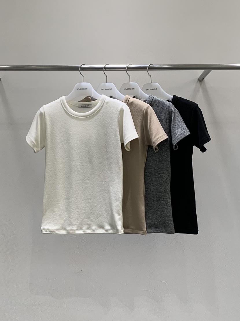 LOVE MOMENT東大門㊣代購女裝新品推薦休閑熱賣人氣25秋冬T恤LOVE MOMENTT恤