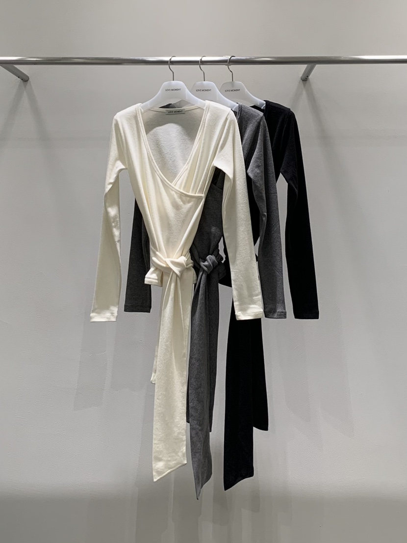 LOVE MOMENT韓國直郵㊣女士新款職業推薦熱賣長袖T恤安哥拉LOVE MOMENT長袖T恤