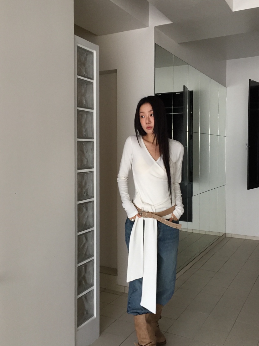 LOVE MOMENT韓國直郵㊣女士新款職業推薦熱賣長袖T恤安哥拉LOVE MOMENT長袖T恤