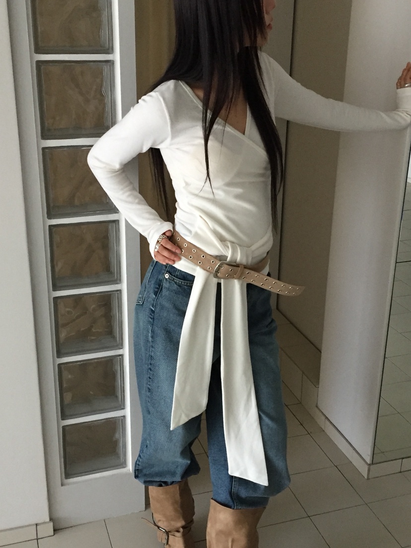 LOVE MOMENT韓國直郵㊣女士新款職業推薦熱賣長袖T恤安哥拉LOVE MOMENT長袖T恤