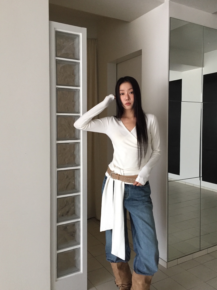 LOVE MOMENT韓國直郵㊣女士新款職業推薦熱賣長袖T恤安哥拉LOVE MOMENT長袖T恤