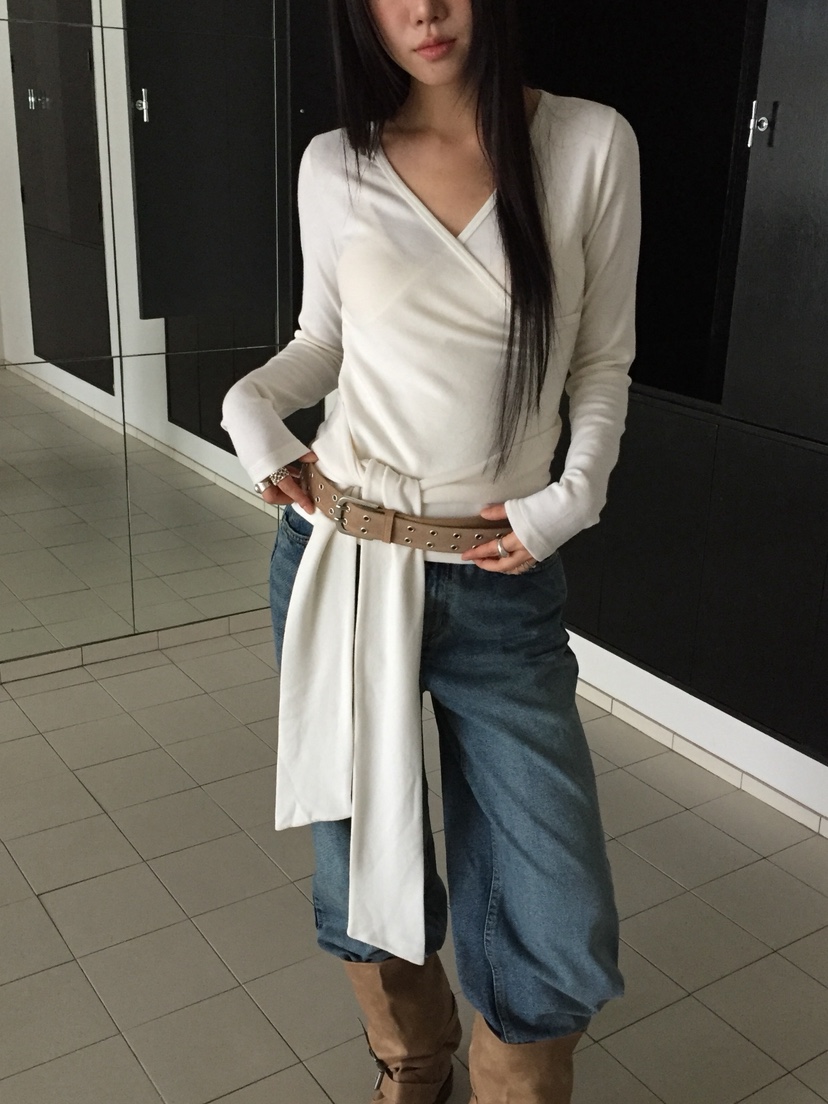 LOVE MOMENT韓國直郵㊣女士新款職業推薦熱賣長袖T恤安哥拉LOVE MOMENT長袖T恤