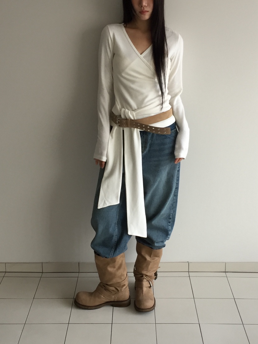 LOVE MOMENT韓國直郵㊣女士新款職業推薦熱賣長袖T恤安哥拉LOVE MOMENT長袖T恤