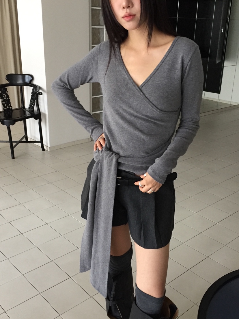 LOVE MOMENT韓國直郵㊣女士新款職業推薦熱賣長袖T恤安哥拉LOVE MOMENT長袖T恤