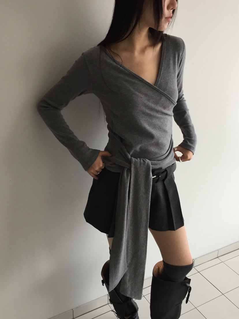 LOVE MOMENT韓國直郵㊣女士新款職業推薦熱賣長袖T恤安哥拉LOVE MOMENT長袖T恤