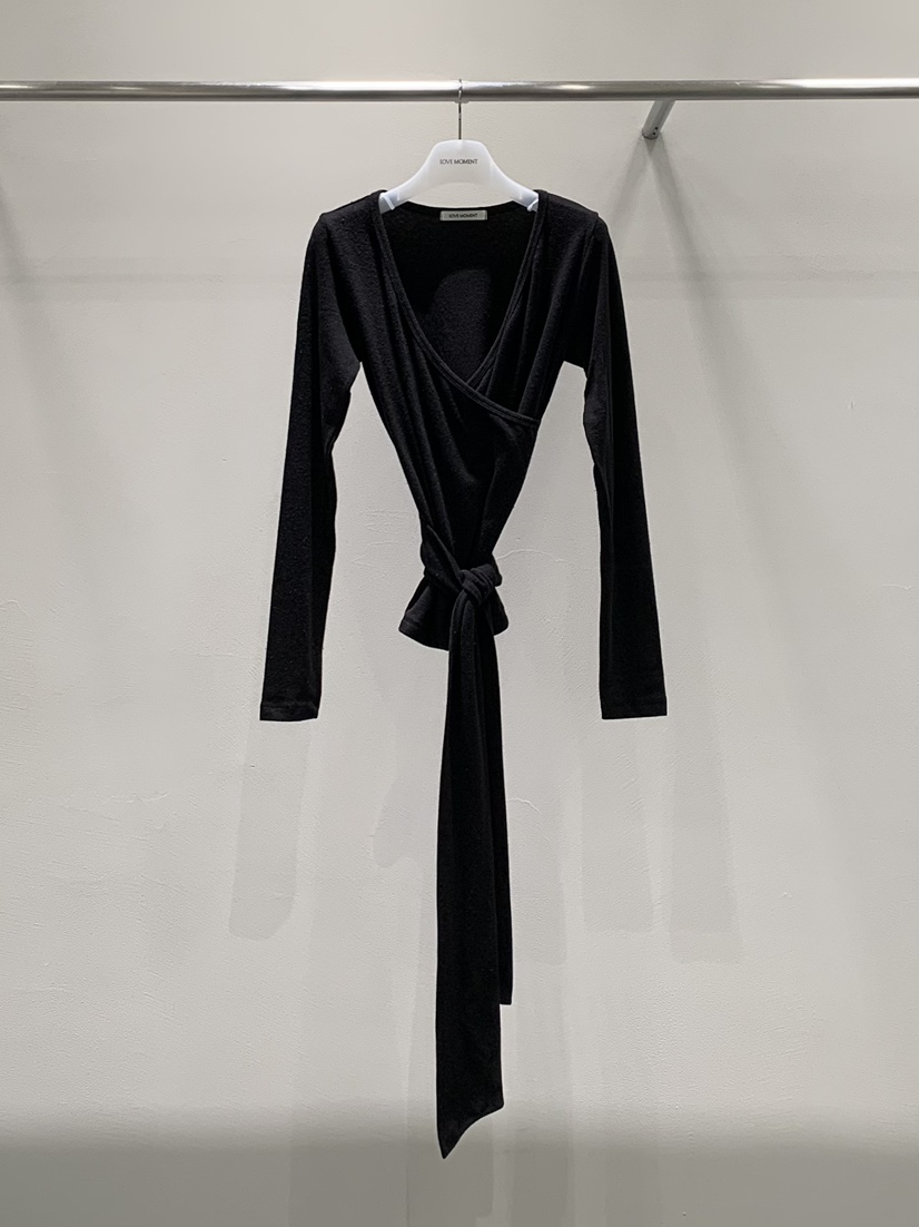 LOVE MOMENT韓國直郵㊣女士新款職業推薦熱賣長袖T恤安哥拉LOVE MOMENT長袖T恤圖色3