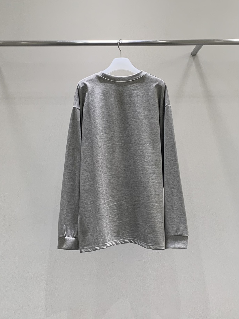 LOVE MOMENT東大門㊣實拍女裝新品休閑熱賣人氣推薦長袖T恤LOVE MOMENT長袖T恤