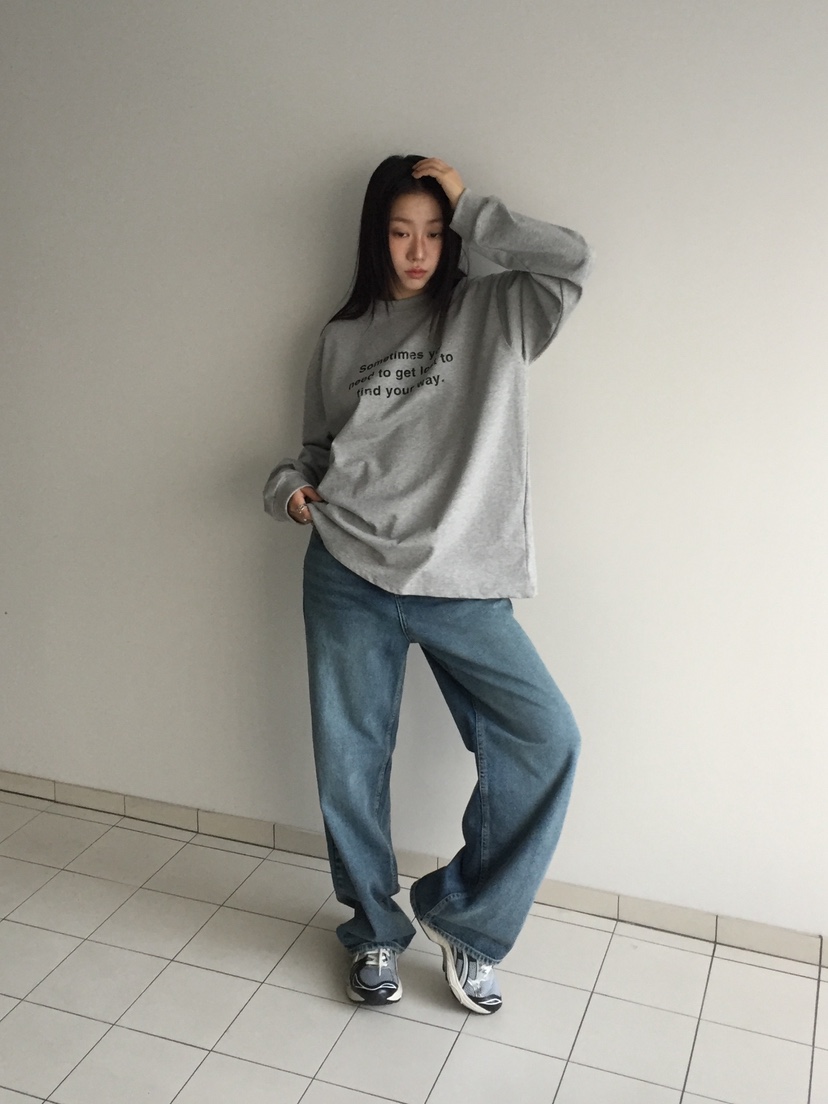 LOVE MOMENT東大門㊣實拍女裝新品休閑熱賣人氣推薦長袖T恤LOVE MOMENT長袖T恤