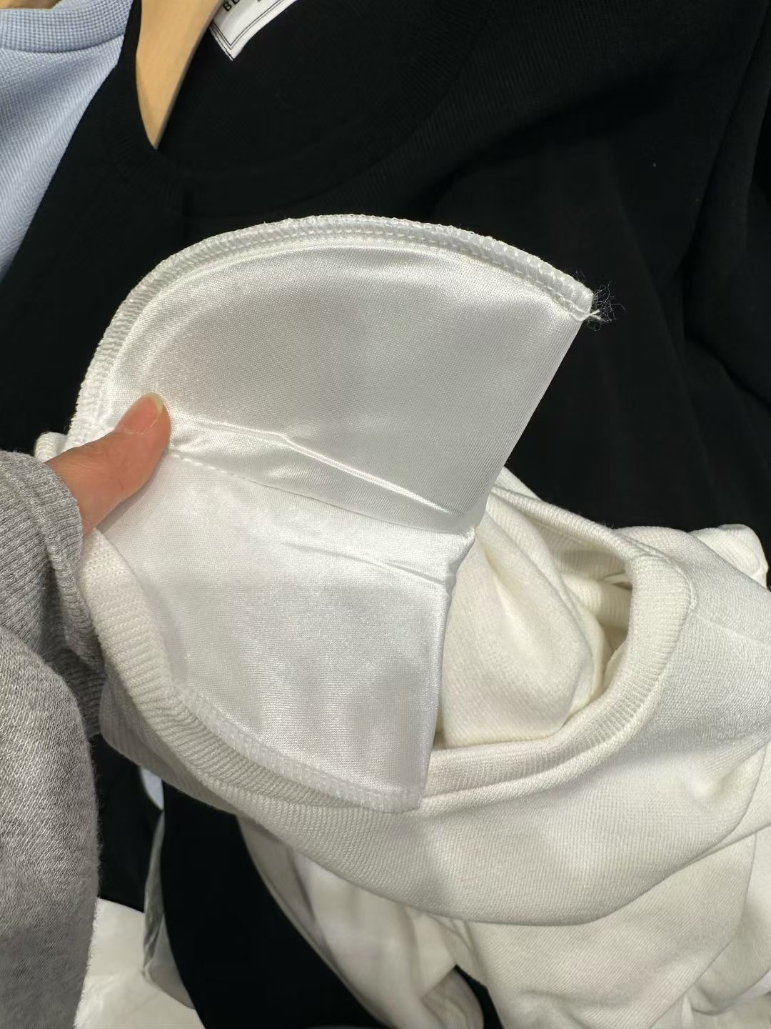 BLACK LADY東大門㊣直郵女裝新款熱賣職業時尚推薦長袖T恤BLACK LADY長袖T恤