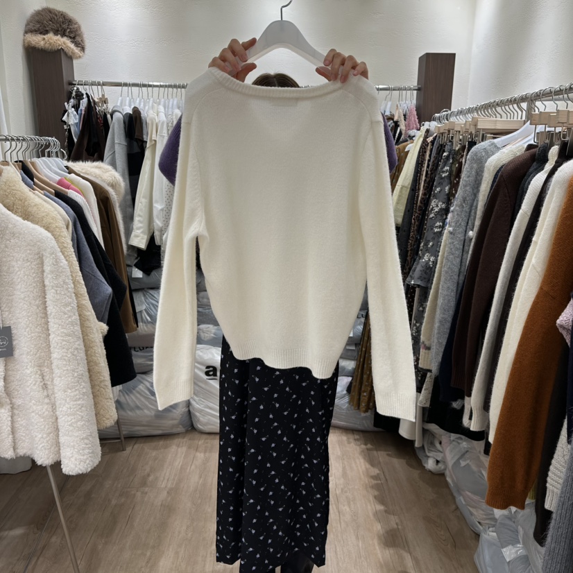 HANSUNGHYUN東大門㊣實拍女裝新品職業25秋冬針織衫V領羊毛紐扣HANSUNGHYUN針織衫