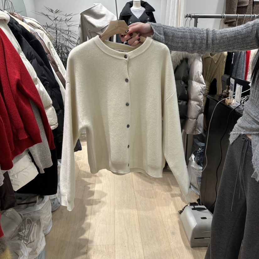 DDAY東大門㊣直郵女士新款熱賣休閑職業人氣針織衫美利奴羊毛DDAY針織衫圖色1