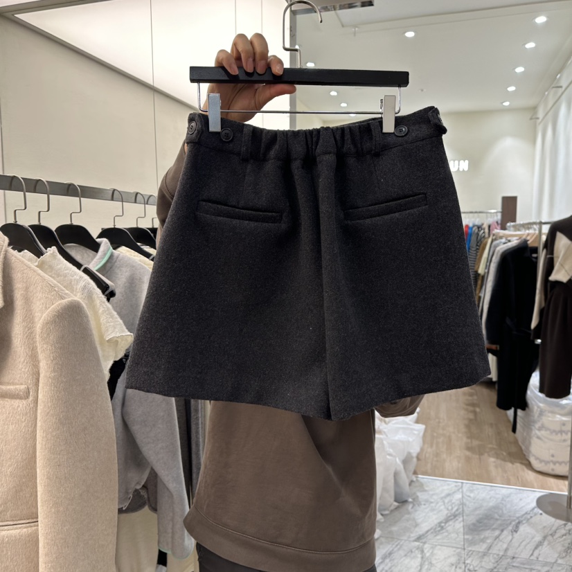 MOANA韓國直郵㊣女士新品25秋冬職業休閑熱賣時尚人氣推薦短褲MOANA短褲